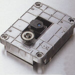 Diecast aluminium base unit in CDP-X77ES (1989/11)